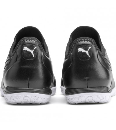 Buty piłkarskie Puma King Pro IT czarne 105669 01