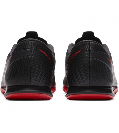Buty piłkarskie Nike Mercurial Vapor 13 Academy IC AT7993 060