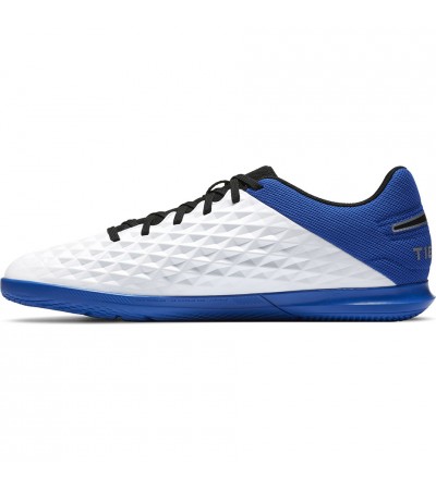 Buty piłkarskie Nike Tiempo Legend 8 Club IC AT6110 104