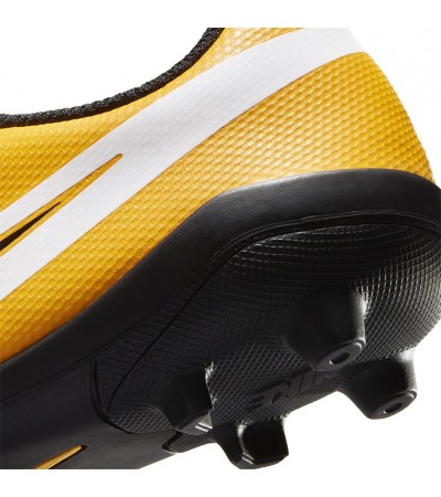 Buty piłkarskie Nike Mercurial Vapor 13 Club MG PS(V) JUNIOR AT8162 801
