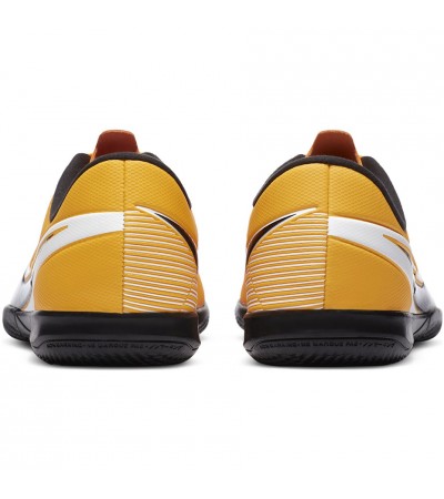 Buty piłkarskie Nike Mercurial Vapor 13 Academy IC JUNIOR AT8137 801