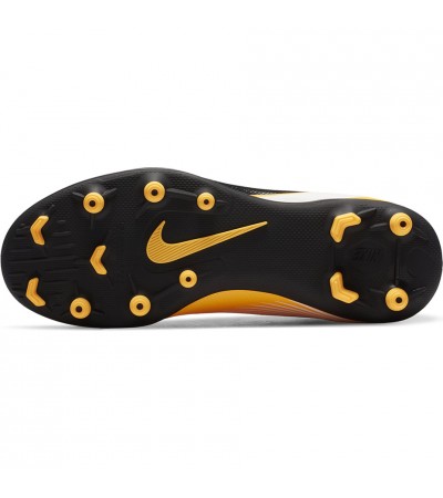 Buty piłkarskie Nike Mercurial Superfly 7 Club FG/MG JUNIOR AT8150 801