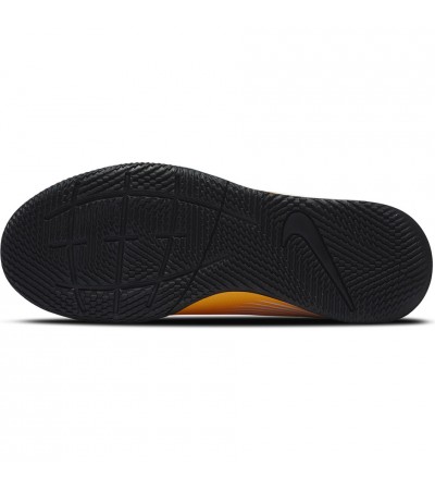 Buty piłkarskie Nike Mercurial Superfly 7 Club IC JUNIOR AT8153 801