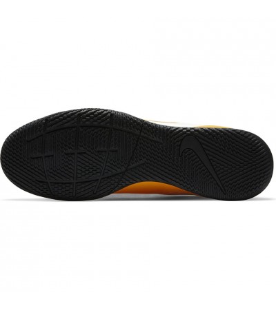 Buty piłkarskie Nike Mercurial Superfly 7 Club IC AT7979 801