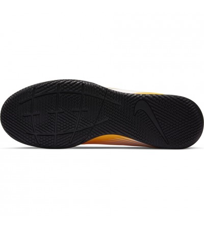 Buty piłkarskie Nike Mercurial Vapor 13 Club IC AT7997 801