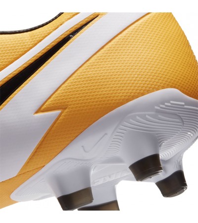 Buty piłkarskie Nike Mercurial Vapor 13 Academy FG/MG AT5269 801