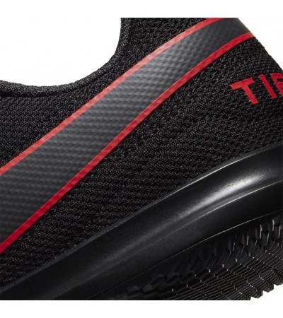 Buty piłkarskie Nike Tiempo Legend 8 Club IC Junior AT5882 060
