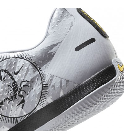 Buty piłkarskie Nike Phantom GT Scorpion Academy IC DA2265 001