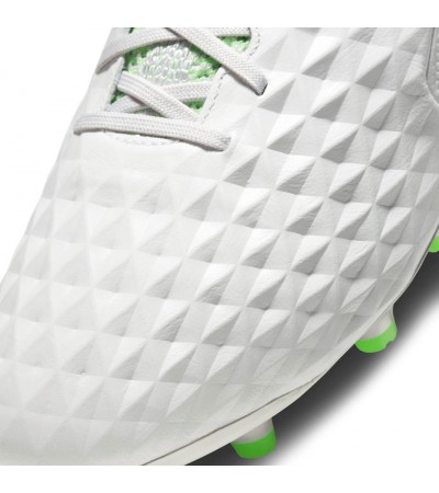 Buty piłkarskie Nike Tiempo Legend 8 Elite FG białe AT5293 030