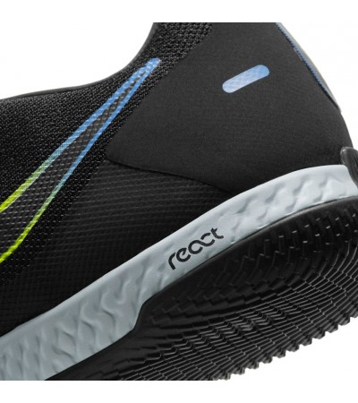 Buty piłkarskie Nike React Phantom GT Pro IC czarne CK8463 090