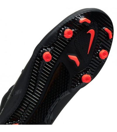Buty piłkarskie Nike Phantom GT2 Club MG Junior DC0823 001