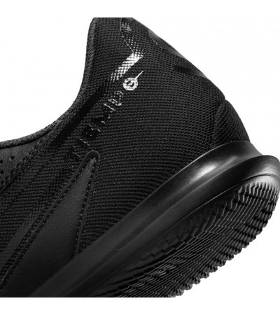 Buty piłkarskie Nike Tiempo Legend 9 Club IC DA1189 001