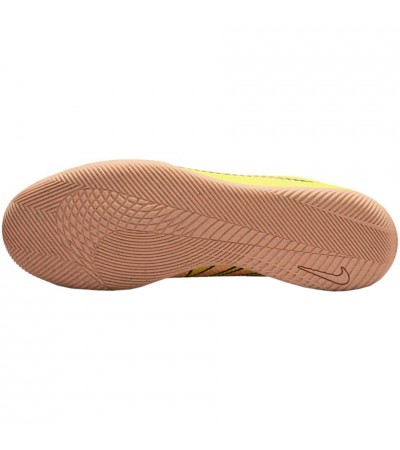 Buty piłkarskie Nike Mercurial Vapor 15 Club IC żółte DJ5969 780