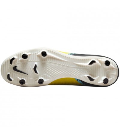 Buty piłkarskie Nike Phantom GT2 Club FG/MG DA5640 407