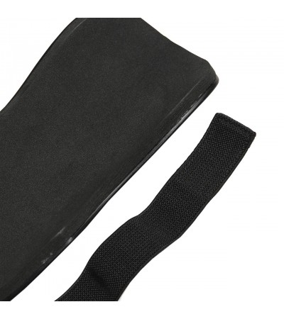 Ochraniacze piłkarskie adidas Tiro Club Shin Guards czarno-białe HN5601