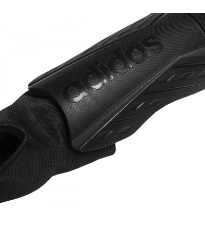 Ochraniacze piłkarskie adidas Tiro Match Shin Guards czarne HN5607