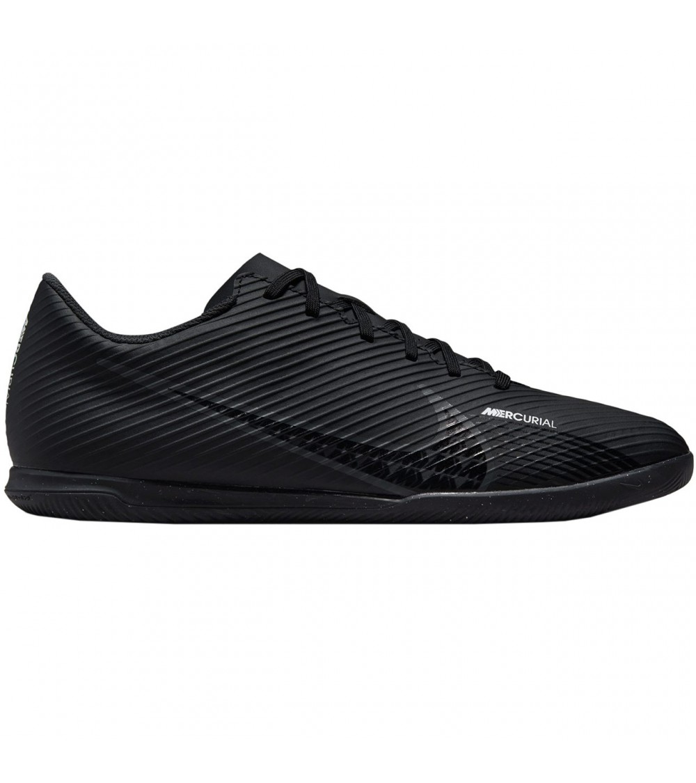 Buty piłkarskie Nike Mercurial Vapor 15 Club IC czarne DJ5969 001